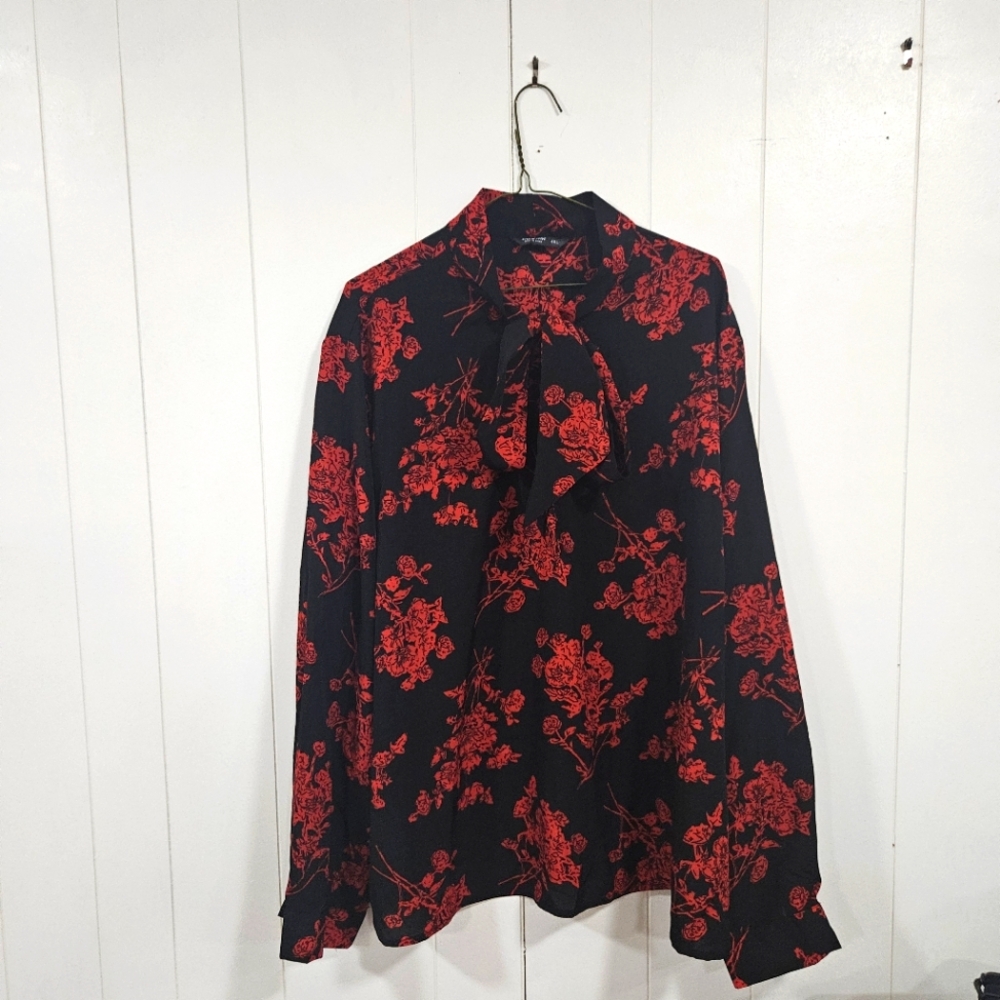 Womens Black and Red Blouse.
